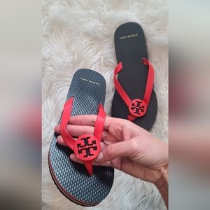 NEW Red Minnie Tory Burch Leather and foam Flip Flops size 6.5